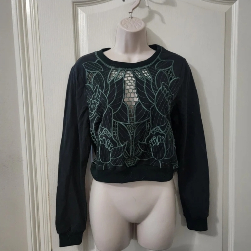 Green Embroidered Crew Neck Sweater